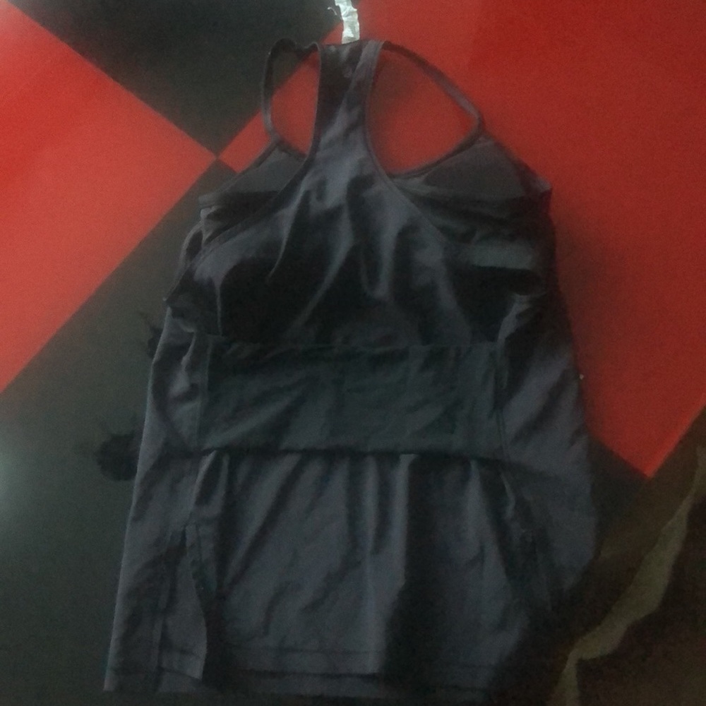Lululemon silky top, size 6